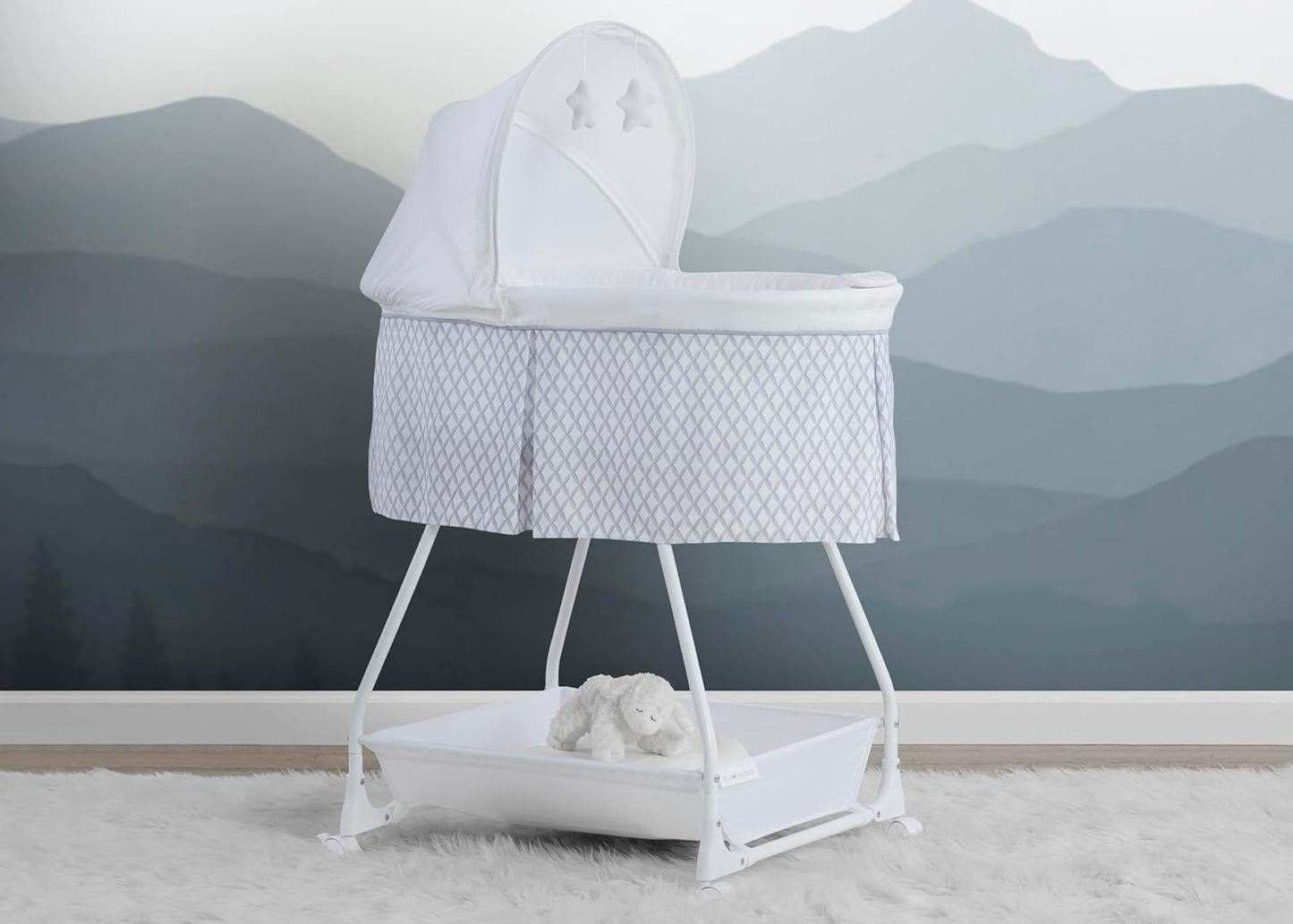 Delta Children Delta Children Deluxe Soothing Dreams Bassinet
