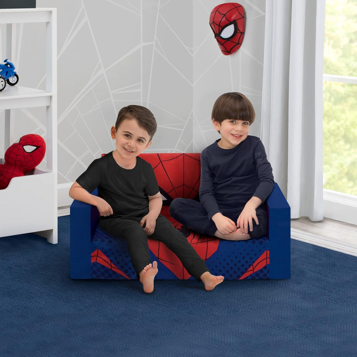 Delta Children Spider-Man Cozee Flip-Out Sofa - 2-in-1 Convertible Sofa to Lounger for Kids